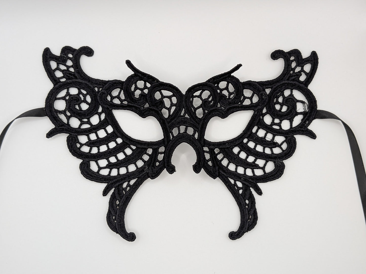 Hawk - Embroidered Lace 9